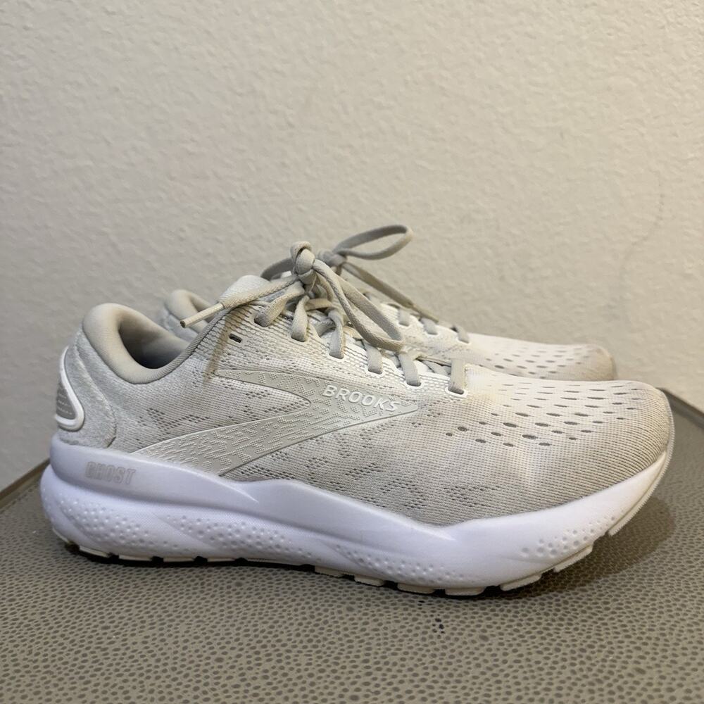 Brooks Ghost 16 Women's Running Shoes White Neutral Cushioning Size 8